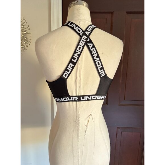 Under Armour black crisscross sports bra Medium - Picture 2 of 5